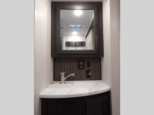 Arcadia Select 27SBH Photo