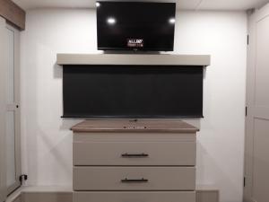 Valor 40V13 Photo