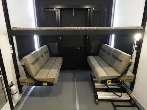 Valor 40V13 Photo