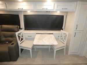 Vacationer 33C Photo