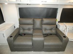 Vacationer 33C Photo