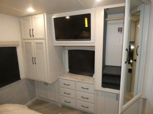 Vacationer 33C Photo