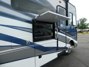 Vacationer 33C Photo