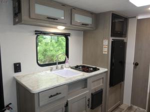 Aspen Trail Mini 17BH Photo