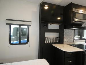 Freedom Express Ultra Lite 192RBS Photo