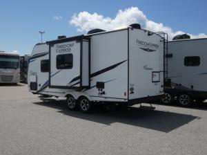 Freedom Express Ultra Lite 192RBS Photo