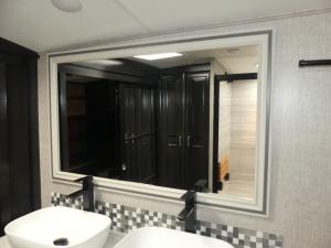 Pinnacle 36FBTS Photo