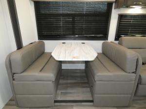 Odyssey 29V Photo