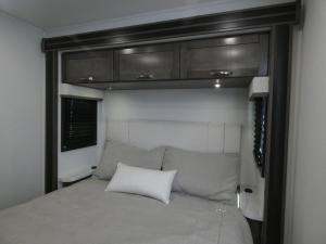 Odyssey 29V Photo