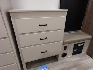 Paradigm 385FL Photo