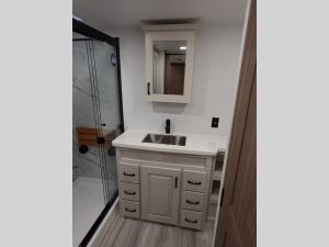 Paradigm 385FL Photo