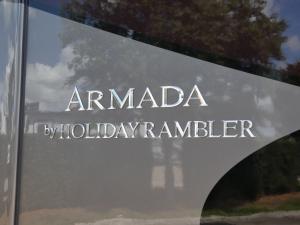 Armada 44LE Photo