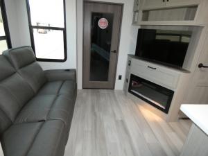 Momentum G-Class 350G Photo