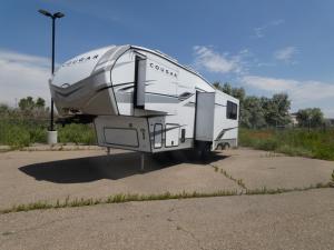 Cougar Half-Ton 24RDS Photo