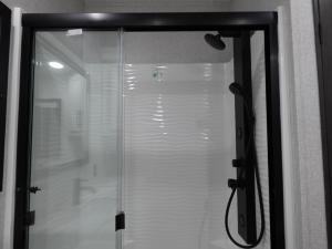 Hampton 372FDB Photo