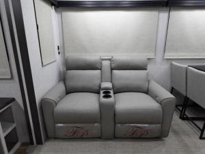 Hampton 372FDB Photo