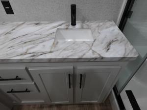 Hampton 372FDB Photo
