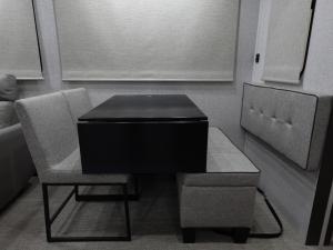 Hampton 372FDB Photo