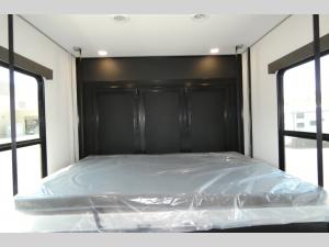 Momentum G-Class 350G Photo