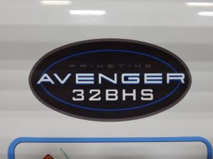 Avenger 32BHS Photo