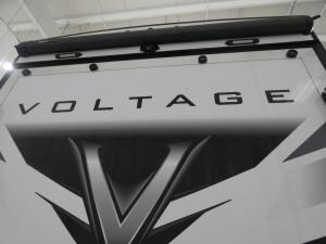Voltage 4145 Photo