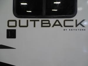 Outback Ultra Lite 240URS Photo