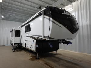 Pinnacle 38FBRK Photo