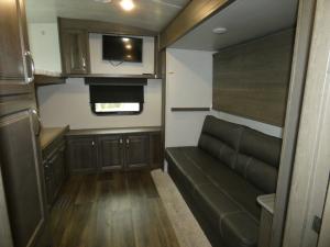 Cougar Half-Ton 34TSB Photo