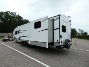 Cougar Half-Ton 34TSB Photo