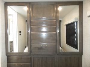 Odyssey 29V Photo
