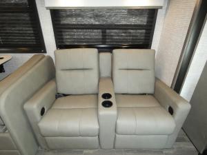 Odyssey 29V Photo