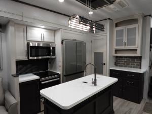 Alpine Avalanche Edition 302RS Photo