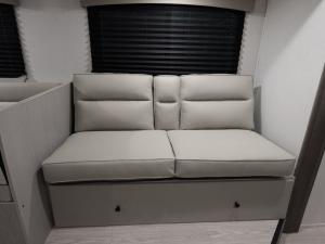 Clipper 6K Series 262DBS Photo