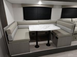 Clipper 6K Series 262DBS Photo