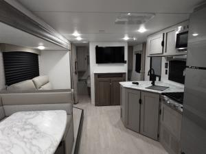 Clipper 6K Series 262DBS Photo