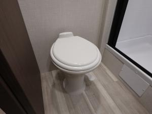 Cougar Half-Ton 25MLE Photo