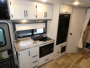 Gemini AWD 23TW Photo