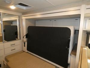 Gemini AWD 23TW Photo