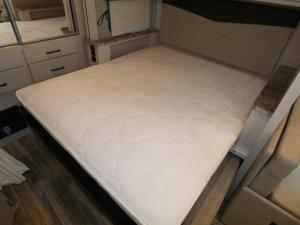 Gemini AWD 23TW Photo