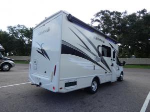 Gemini AWD 23TW Photo