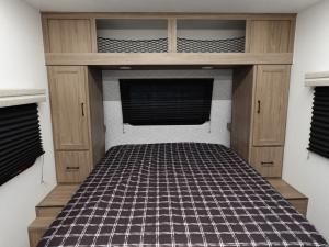 Freedom Express Select 18SE Photo