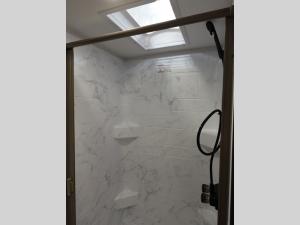 Freedom Express Select 18SE Photo