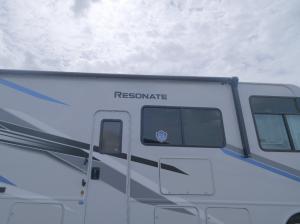 Resonate 30C Photo
