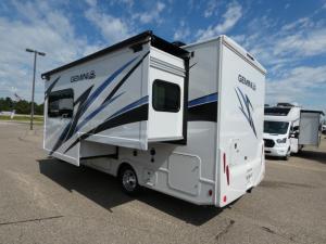 Gemini AWD 23TW Photo