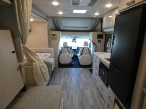 Gemini AWD 23TW Photo
