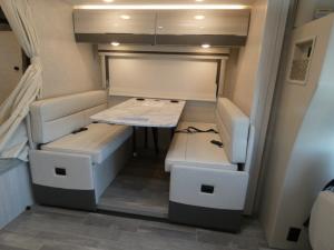 Gemini AWD 23TW Photo