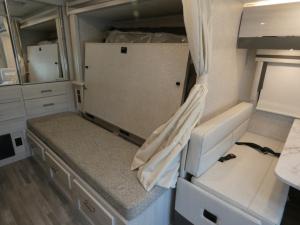 Gemini AWD 23TW Photo