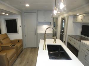 Model Z Air 285 Photo