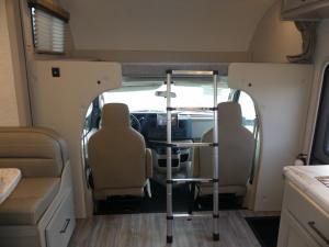 Quantum SE SL27 Ford Photo