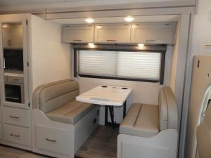 Quantum SE SL27 Ford Photo